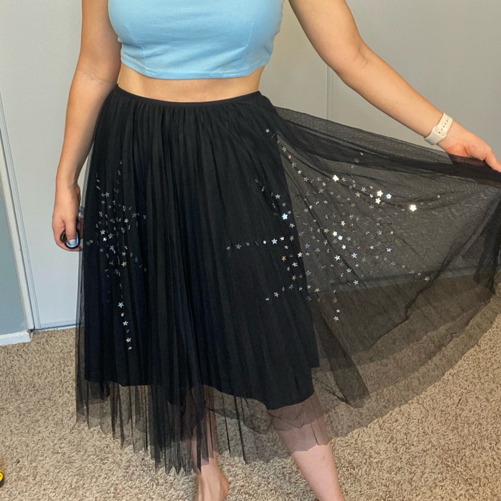 Black tulle midi skirt with silver star accent